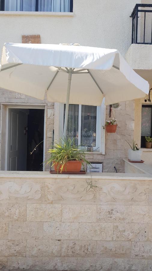 Isabella Court Townhouse Near Venus Beach And Lidl Пафос Екстериор снимка