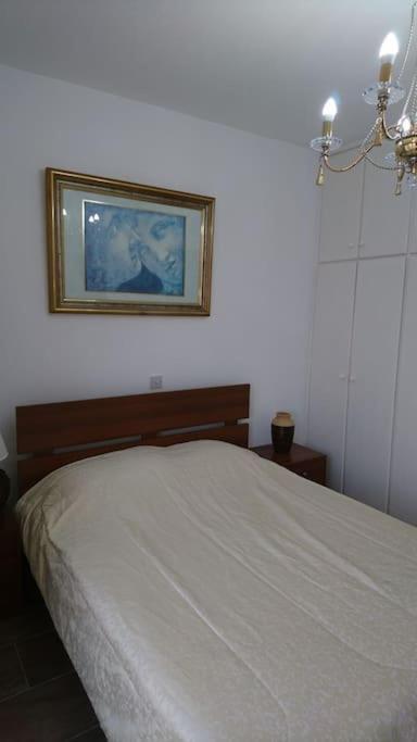 Isabella Court Townhouse Near Venus Beach And Lidl Пафос Екстериор снимка